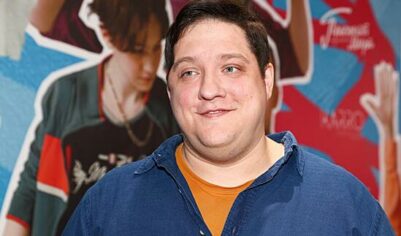 «Его душа сама приняла решение уйти, и я принимаю этот выбор»: мама Романа Попова произнесла речь у гроба сына