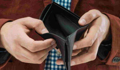 «Всех, кто не вписался, просто вычеркнут»: россияне начали экономить на еде, пока ЦБ «охлаждает» экономику