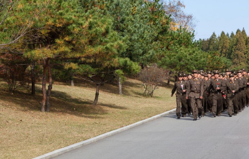 Российский генерал подтвердил: солдаты из КНДР едут в Россию. Но разведка Южной Кореи «забыла» рассказать всю правду Российский генерал подтвердил: солдаты из КНДР едут в Россию. Но разведка Южной Кореи «забыла» рассказать всю правду