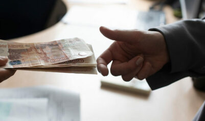 В России начались проверки скрытых доходов неработающих граждан: что и у кого будет проверять ФНС