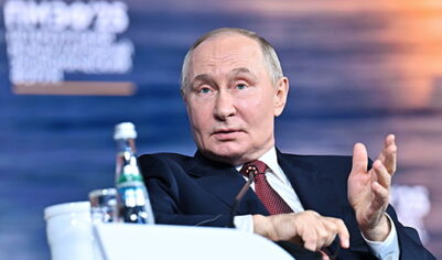 Путин призвал бороться с фальсификацией истории на пространстве СНГ