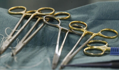 Пациентка, умершая в клинике пластической хирургии, обращалась туда и раньше