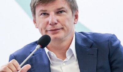 Конфликт с Алисой Казьминой: Андрей Аршавин уменьшает алименты и прерывает общение с дочерью