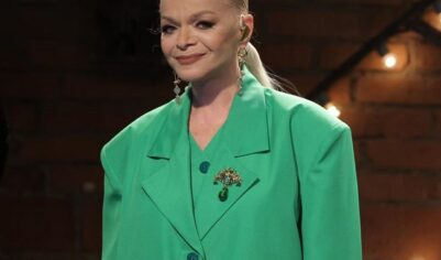 Обманутой покупательнице квартиры Ларисы Долиной обязаны вернуть деньги, заявил депутат Госдумы