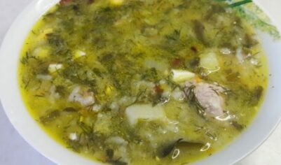 Зеленый борщ с щавелем, яйцами и рисом вкусный рецепт с фото пошагово и видео