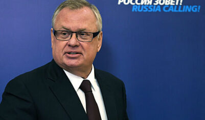 Глава ВТБ поддержал дискуссию о проблемах курсообразования рубля