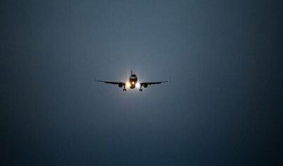 Летевший в Пекин самолет экстренно сел в Алматы из-за не выжившего пассажира