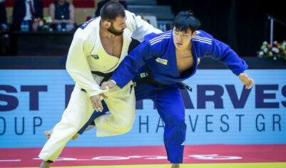 Гимн, флаг, золото: российское дзюдо триумфально вернулось на международную арену