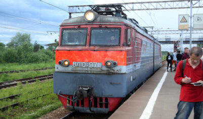 В гибели пассажира на станции могут обвинить машиниста или его помощника