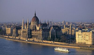 Bloomberg: Венгрия выступила против новых правил заморозки активов России