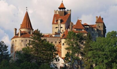 Поиски студента на родине Дракулы вновь остановлены из-за угрозы лавин