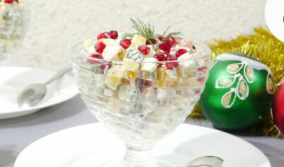 Салат Зимняя романтика с копченой куриной грудкой вкусный рецепт с фото пошагово и видео