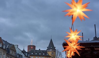 Власти ряда городов ФРГ отказались от новогодней иллюминации ради экономии