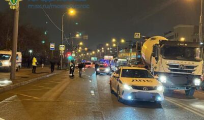 Стали известны детали смертельного ДТП в Москве, где грузовик сбил 11-летнего школьника