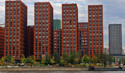 Поколенческий разрыв: молодежь и пенсионеры демонстрируют высокий интерес к новостройкам