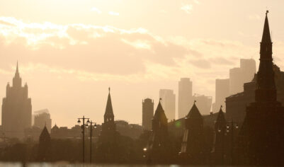 Город скорбит: число погибших при пожаре в ЖК Гонконга выросло на десятки человек