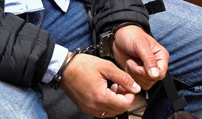 В Ленинградской области задержали мужчину за истязание малолетних детей