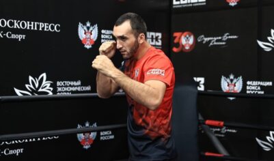Муслим Гаджимагомедов начал путь к третьему титулу чемпиона мира по боксу