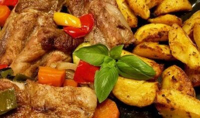 Ребра, запеченные с овощами вкусный рецепт с фото пошагово и видео