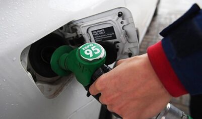 Бензин АИ-95 на бирже за неделю подешевел почти на 5%