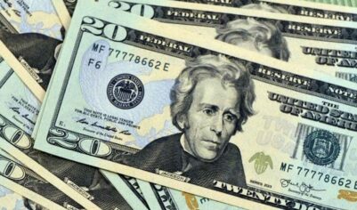 Курс доллара обвалился до отметки ниже 75 рублей
