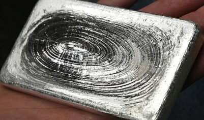 Аналитик раскрыл причины рекордного скачка цен на серебро