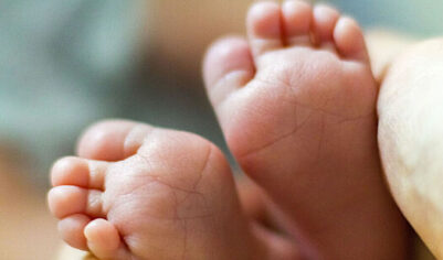 Школьница из Ростовской области родила ребенка от родного брата