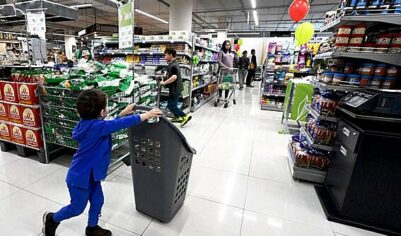 ФАС изучит ситуацию с рыночными ценами на парниковые овощи