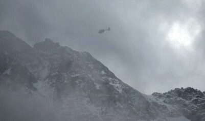 Восемь человек  погибли в результате схода лавин в горах