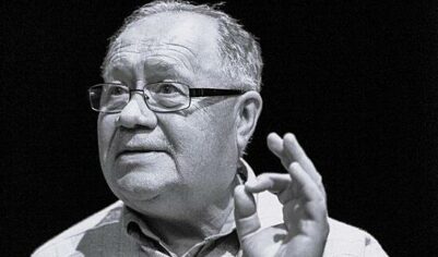 Умер театральный критик Олег Пивоваров