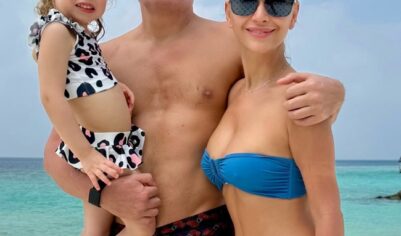 Ольга Орлова продемонстрировала фигуру в бикини на Мальдивах вместе с семьей