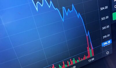 Рынок акций упал на фоне попытки Украины атаковать резиденцию Путина