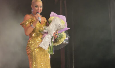 Анастасия Волочкова отмечает 50 лет на сцене