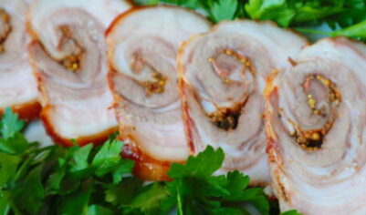 Рулет из свинины, вместо колбасы вкусный рецепт с фото пошагово и видео