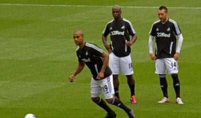 «Необычный урок»: как будущей звезде Премьер-лиги испортили бутсы