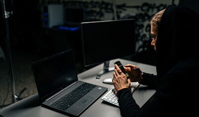 В Кирове пенсионерка обогатила мошенников более, чем на 9 млн рублей