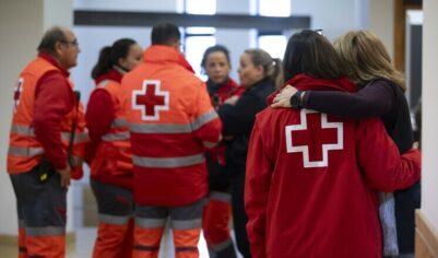 «Чрезвычайно странная» катастрофа»: россиянин, живущий в Испании, рассказал о столкновении двух скоростных поездов