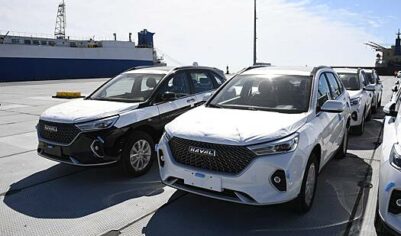 Доходы Китая от поставок машин в Россию обвалились