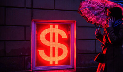 Трейдеры делают рекордные ставки на обвал доллара