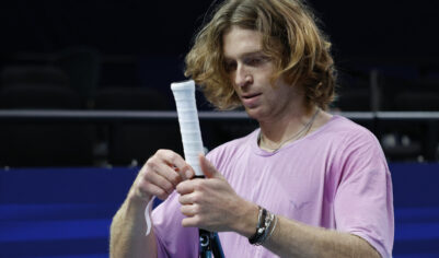 Рублёв вернулся в форму: четвертьфинал в Гонконге — первый с августа 2025