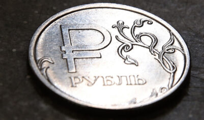 Рубль-2026: чего ждать простым россиянам и как подготовиться к возможным колебаниям курса