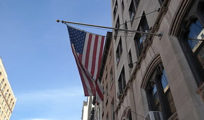 ФРС США заморозила базовую ставку