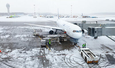 В Пулково прокомментировали новость о попавшем под самолет сотруднике