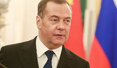 «Схватка визжащих свиней»: Медведев описал зачистку Зеленским Тимошенко