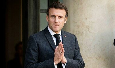 Клишас предложил Макрону защитить Гренландию