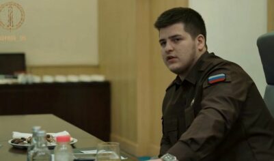 Готовься клоун. Финал твой близок. Мы скоро привезем тебя в Грозный: Адам Кадыров обратился к Зеленскому