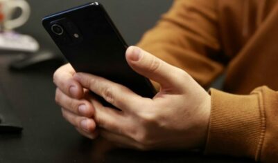 СМИ: весной цены на смартфоны в российских магазинах повысятся до 30%