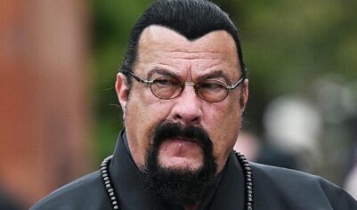 Сигал и Дибров продают свои особняки на Рублевке