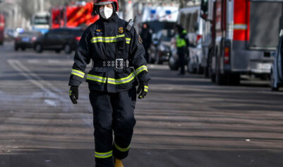 12 человек погибли в результате взрыва в магазине пиротехники в дружественной стране