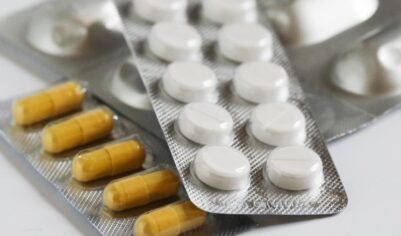 «Не психиатр, а убийца»: россияне рассказали, как их толкают на прием таблеток «от нервов»